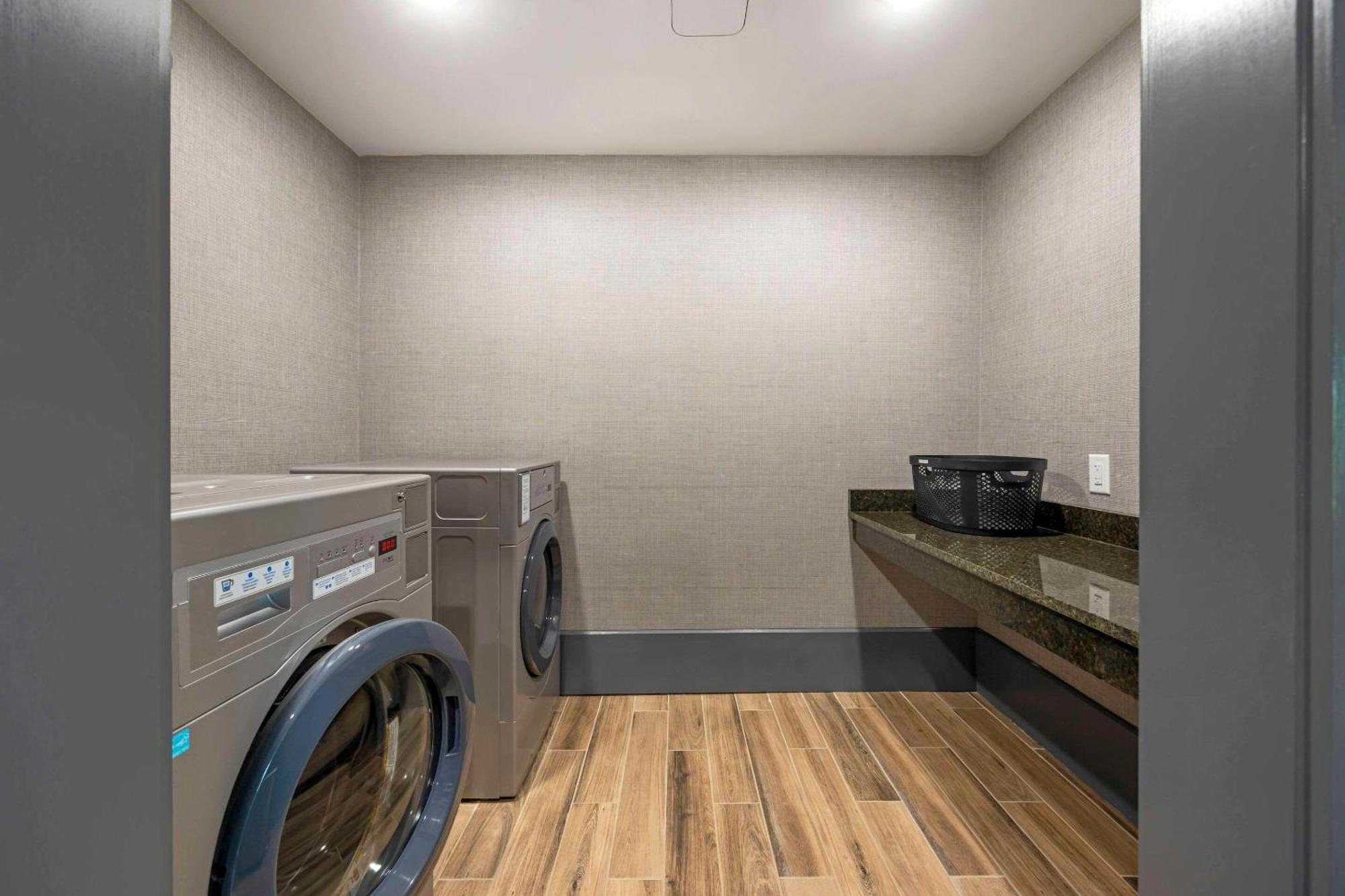 Comfort Inn & Suites Gallatin - Nashville Metro Buitenkant foto
